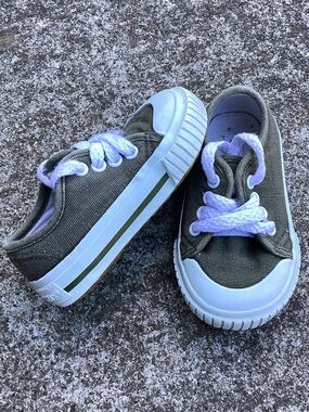 Sprockets Toddler Canvas Sneakers Olive Green Size 5 Skater Retro